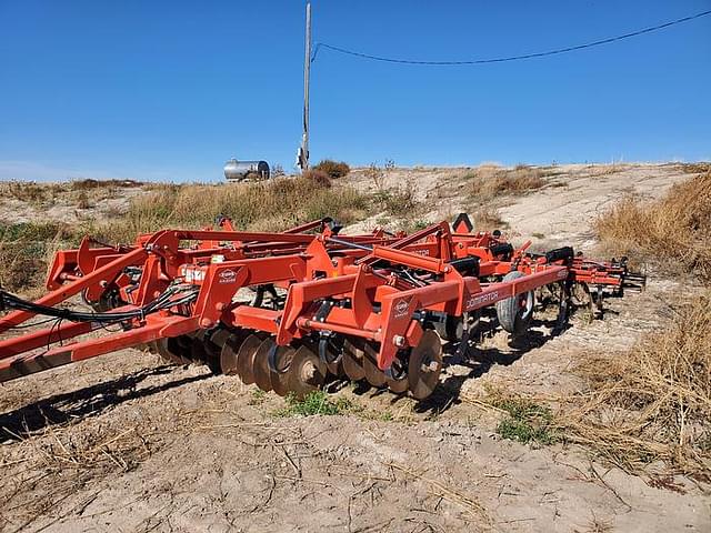 Image of Kuhn Krause Dominator 4855 equipment image 2