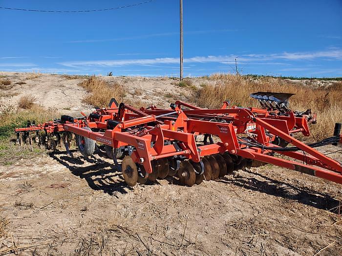 2015 Kuhn Krause Dominator 4855 Equipment Image0