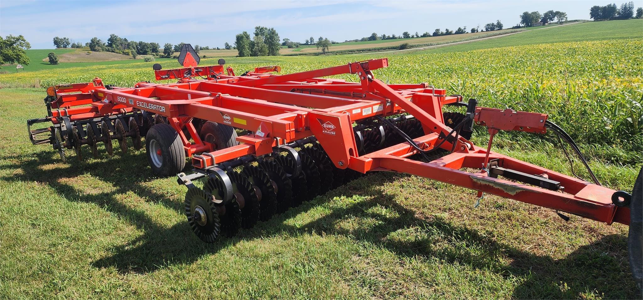 2015 Kuhn Krause Excelerator 8000 Equipment Image0