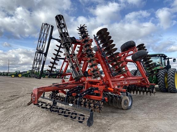 Image of Kuhn Krause Excelerator 8000 equipment image 4