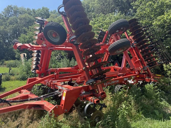 2015 Kuhn Krause 8000-30 Equipment Image0