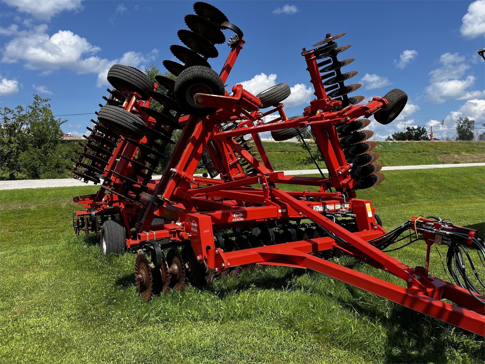 2015 Kuhn Krause 8000-30 Equipment Image0