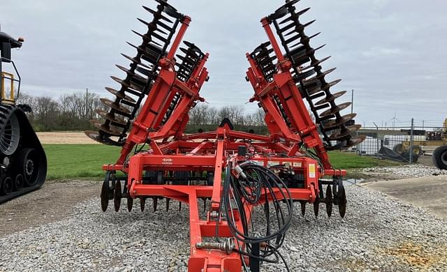 Image of Kuhn Krause Excelerator 8000 equipment image 4