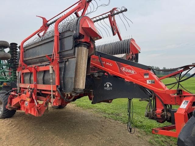 Image of Kuhn Merge-Maxx 900 equipment image 2