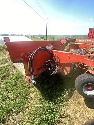 Image of Kuhn Merge-Maxx MM300 equipment image 4