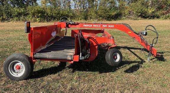 Image of Kuhn Merge-Maxx MM300 equipment image 1