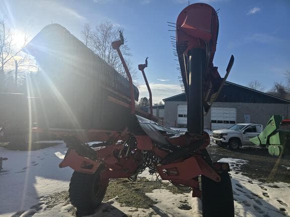 Image of Kuhn Merge-Maxx MM700 equipment image 4