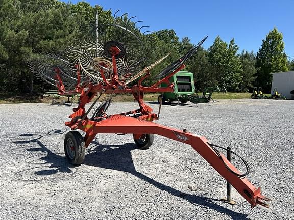 Image of Kuhn SR110 equipment image 2