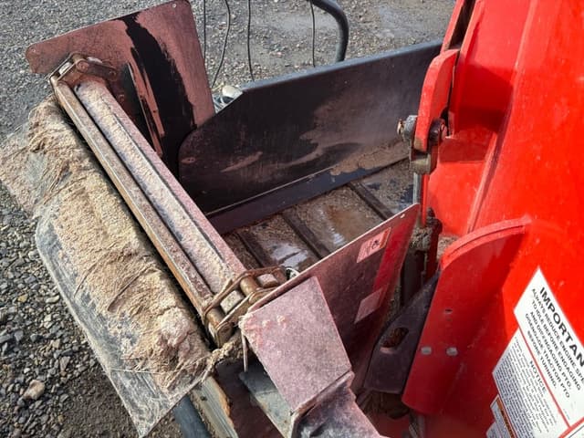 Image of Kuhn VT144 equipment image 4