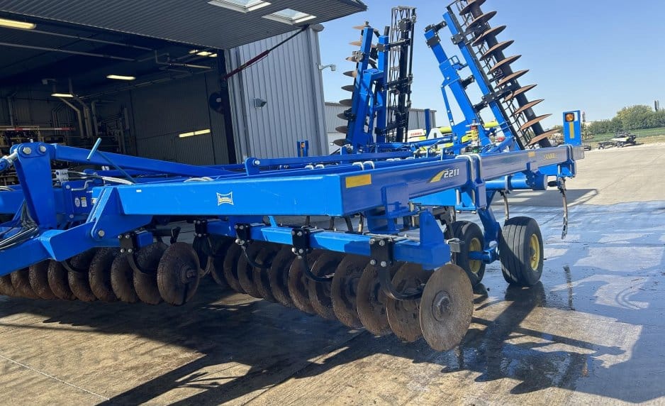 Main image Landoll 2211