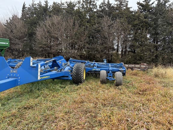 Image of Landoll 7831 equipment image 4