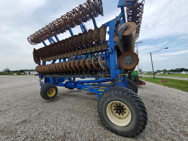 Image of Landoll 7831 equipment image 1