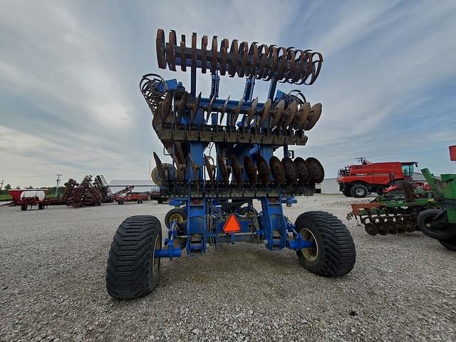 Image of Landoll 7831 equipment image 2