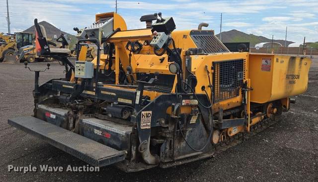 Image of LeeBoy 8616B equipment image 4
