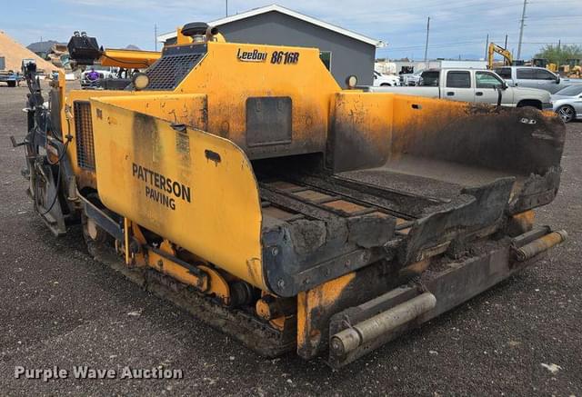 Image of LeeBoy 8616B equipment image 2