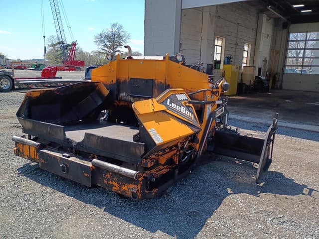 Image of LeeBoy 1000G equipment image 1