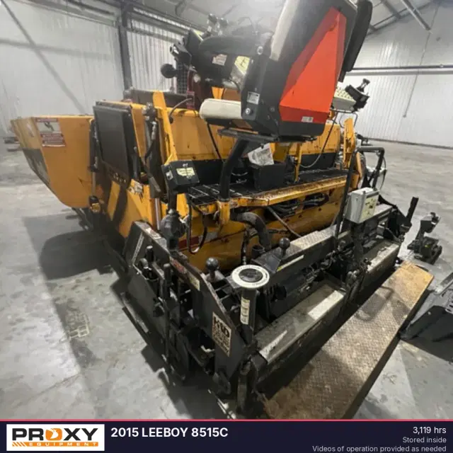 Image of LeeBoy 8515C equipment image 1