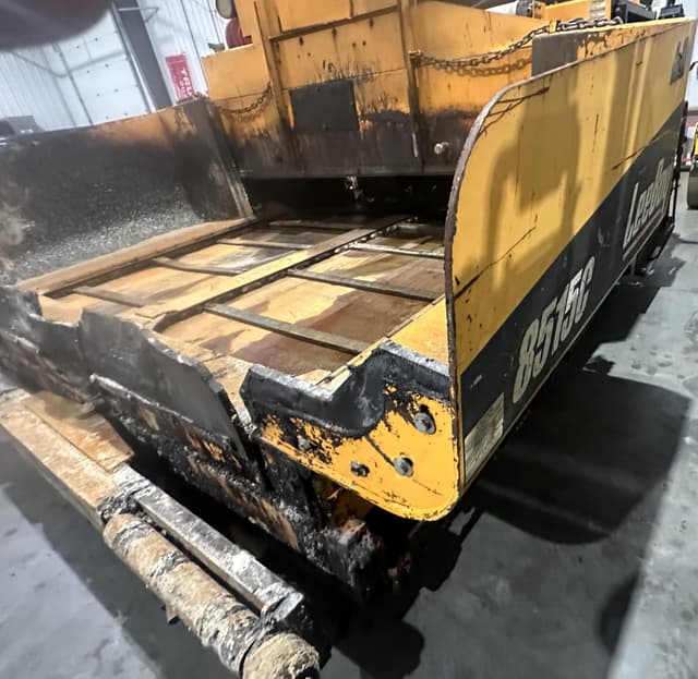 Image of LeeBoy 8515C equipment image 4