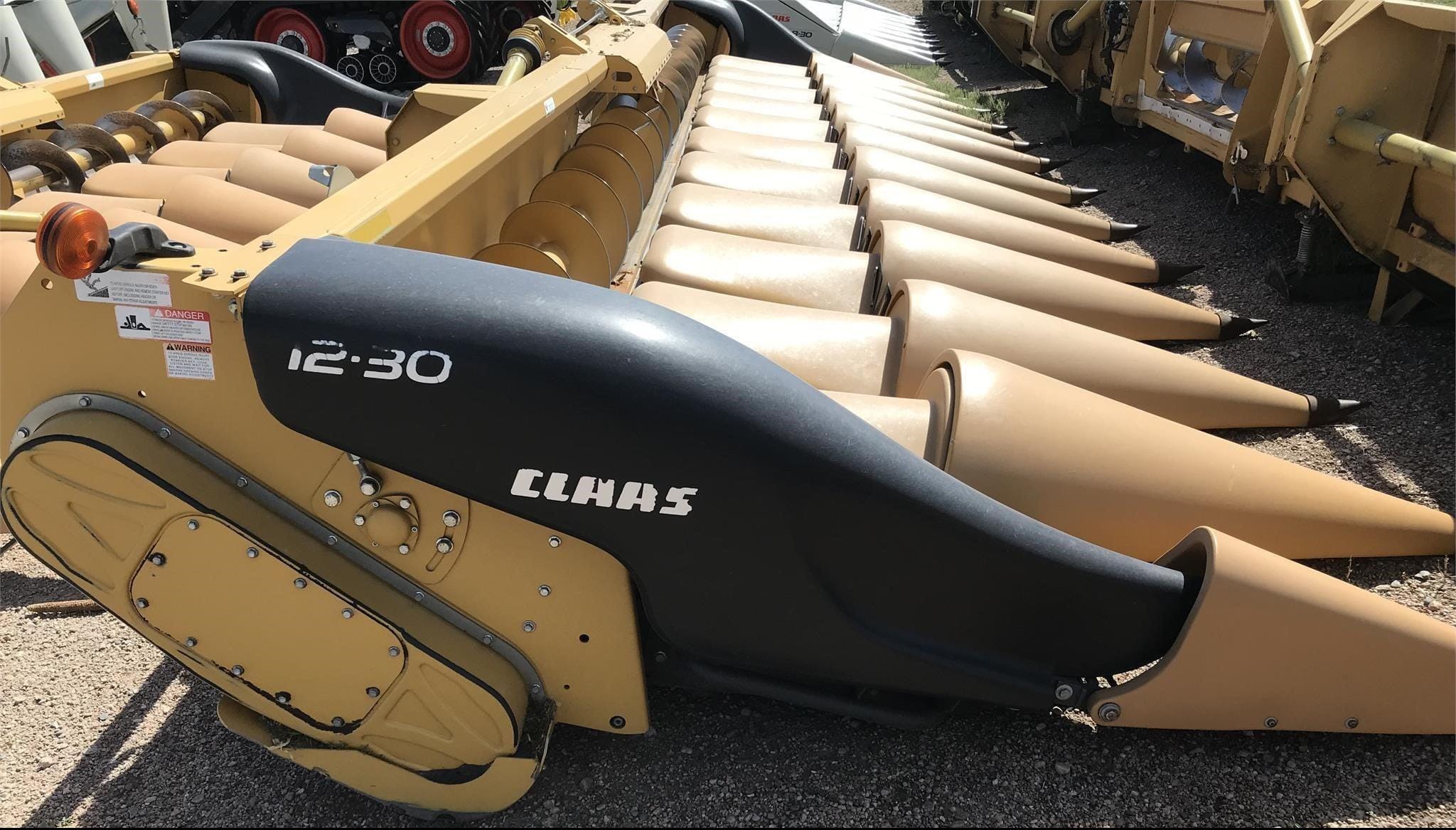 2015 Lexion 1230 Equipment Image0