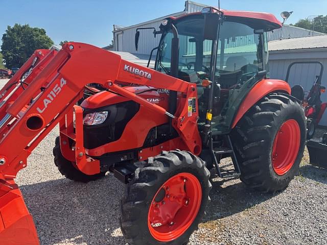 Image of Kubota M7060HDC equipment image 1