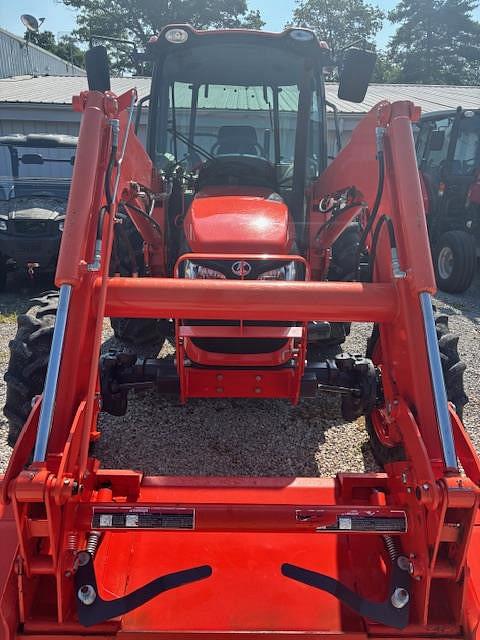 Image of Kubota M7060HDC equipment image 2