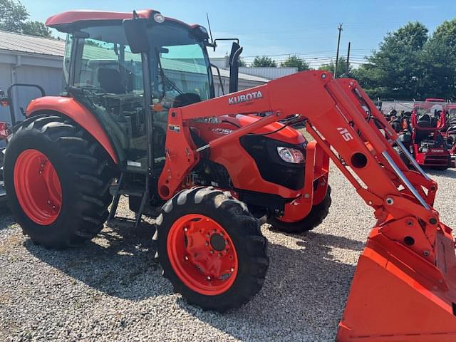 Image of Kubota M7060HDC equipment image 3