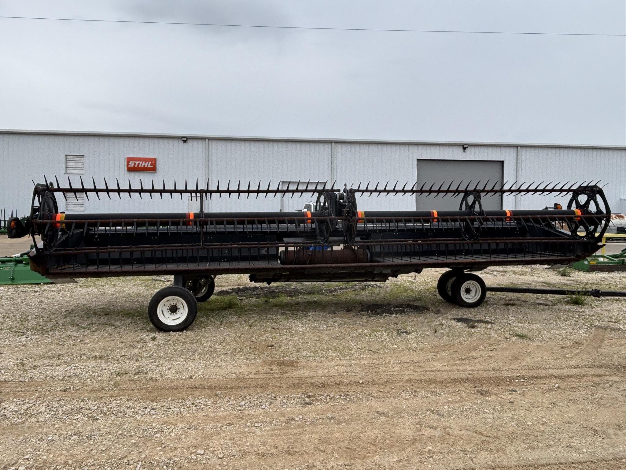 2015 MacDon D65 Equipment Image0