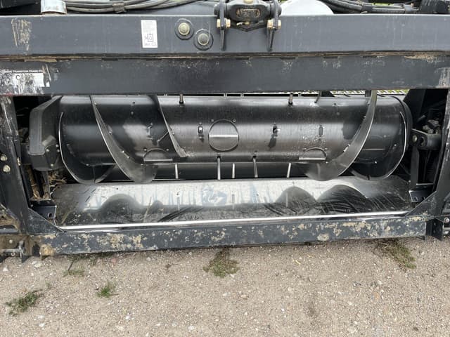 Image of MacDon FD75 equipment image 4