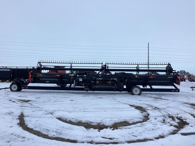 Image of MacDon FD75 equipment image 4