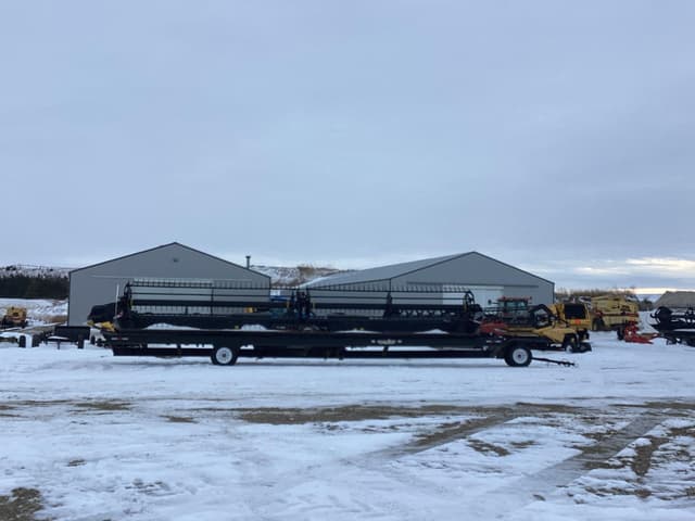 Image of MacDon FD75 equipment image 3