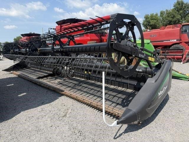 2015 MacDon FD75 Equipment Image0