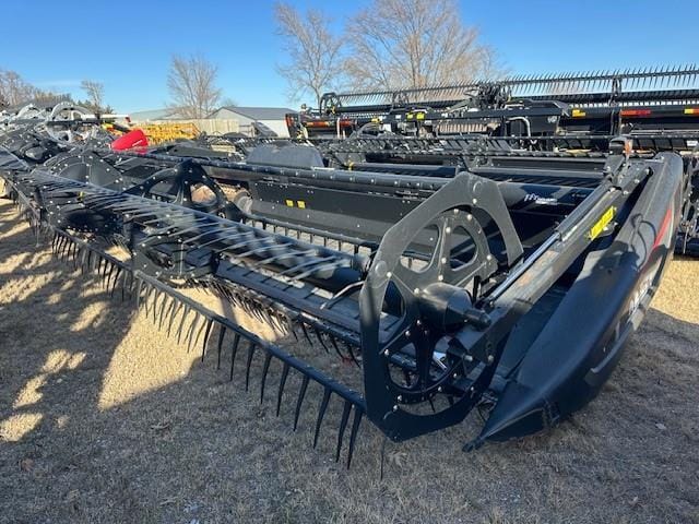 2015 MacDon FD75 Equipment Image0