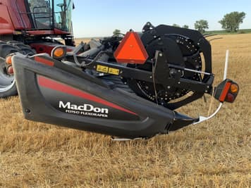 Main image MacDon FD75