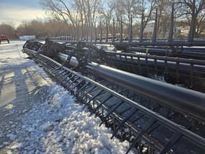 2015 MacDon FD75 Image