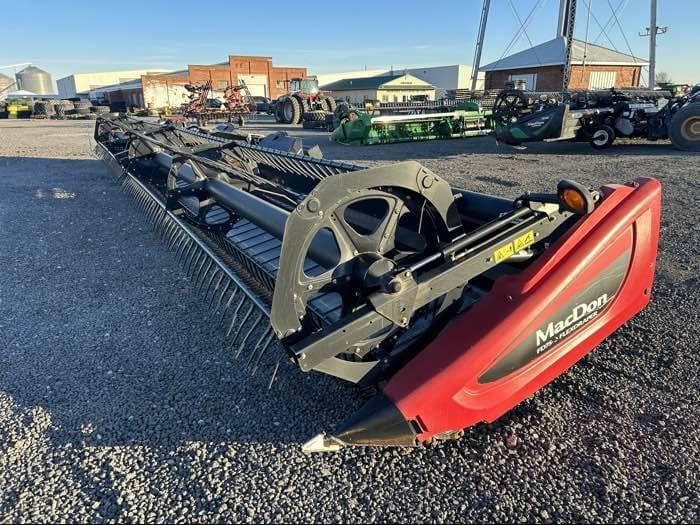 2015 MacDon FD75D Equipment Image0