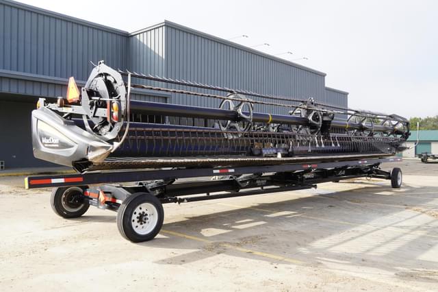 Image of MacDon FD75S equipment image 2