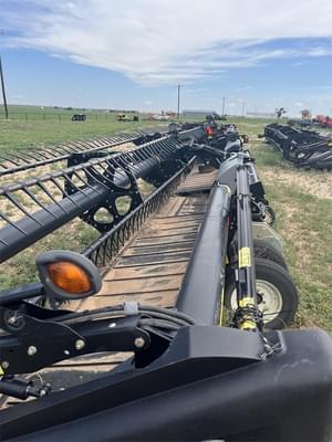 2015 MacDon FD75S Image