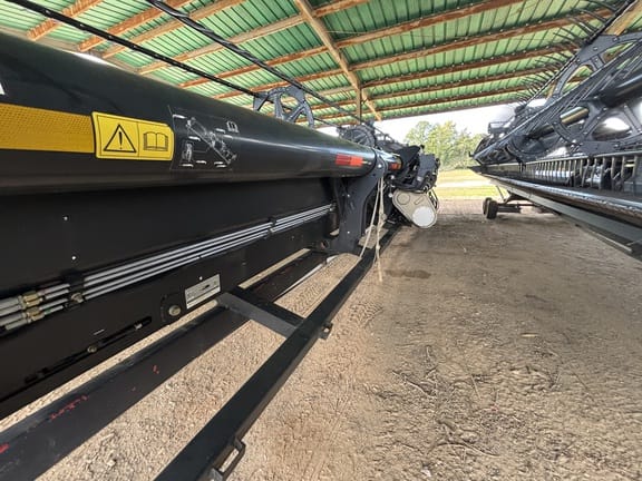 2015 MacDon FD75-40 Equipment Image0