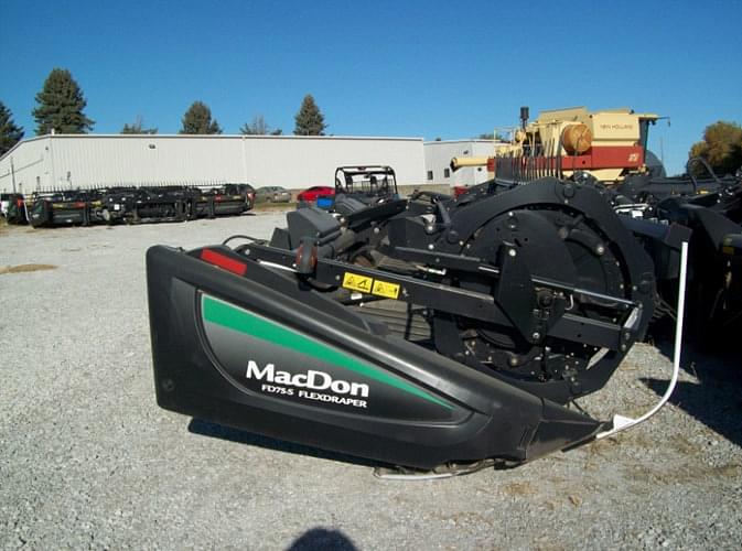 Image of MacDon FD75S Primary Image