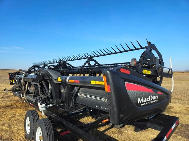 Image of MacDon FD75 equipment image 1