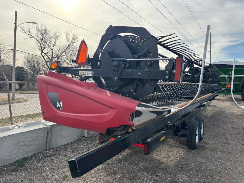 2015 MacDon FD75 Equipment Image0