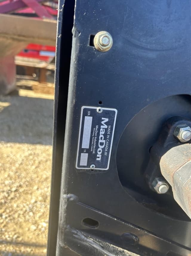 Image of MacDon FD75 equipment image 3