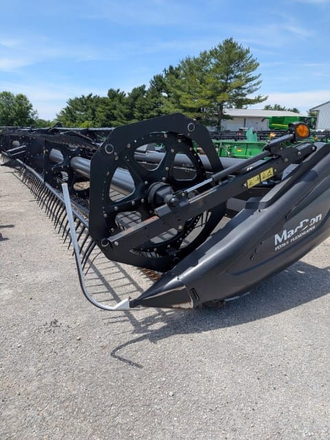 2015 MacDon FD75S Equipment Image0