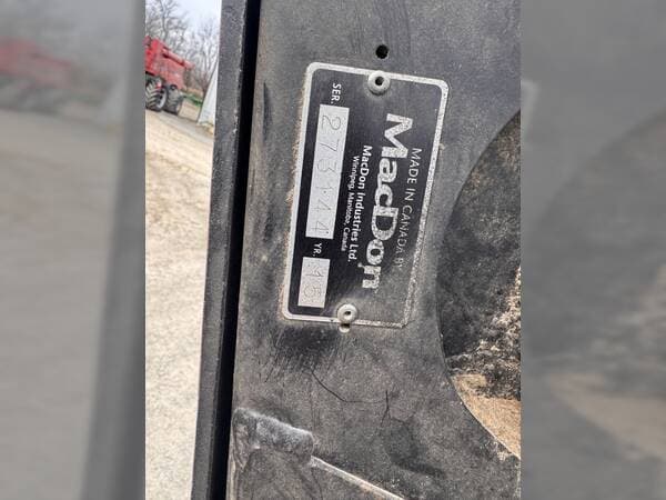 Image of MacDon FD75 equipment image 2