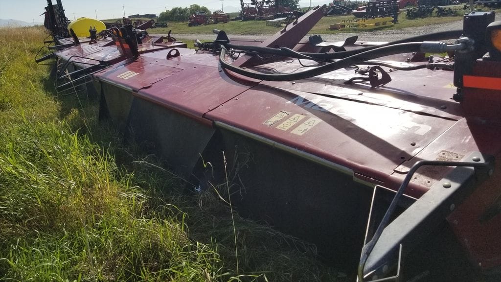 Main image MacDon R85