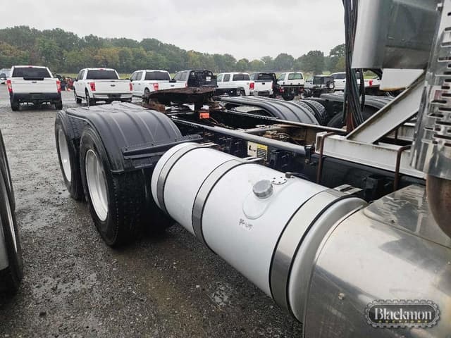 Image of Mack CH613 equipment image 4