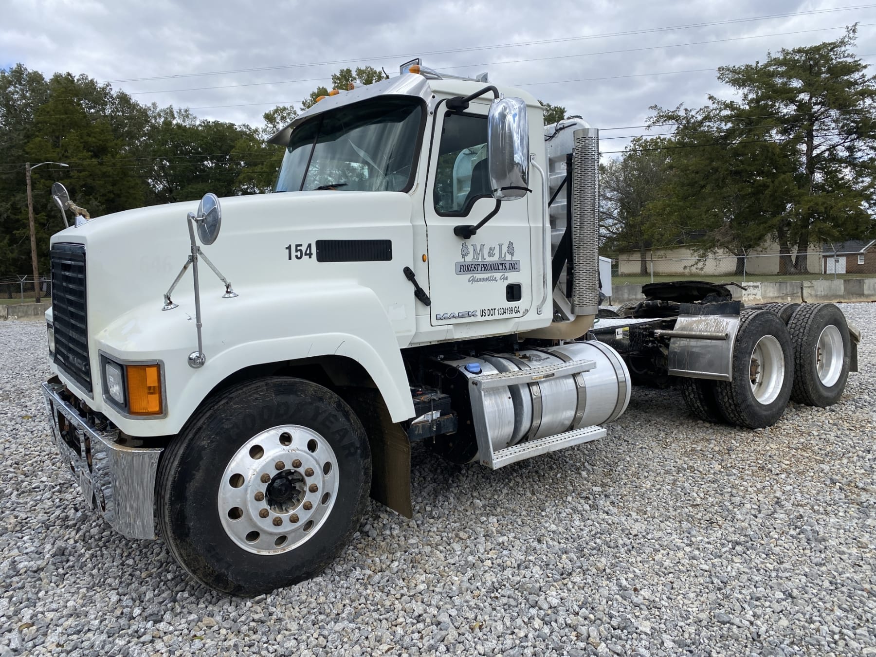 2015 Mack CHU613 Equipment Image0