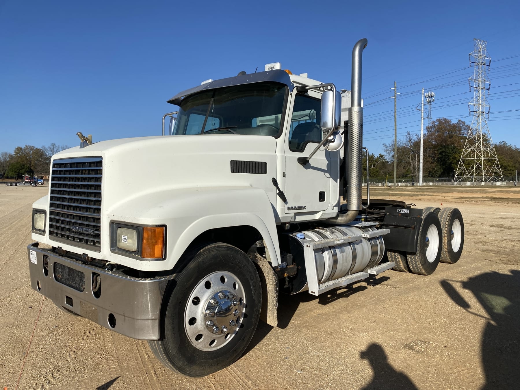 2015 Mack CHU613 Equipment Image0
