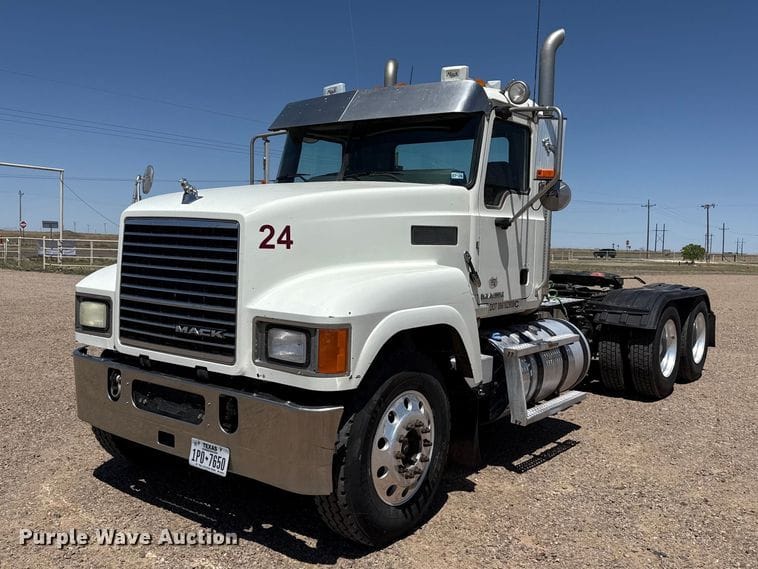 2015 Mack CHU613 Equipment Image0