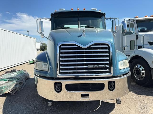 Image of Mack CXU613 equipment image 1